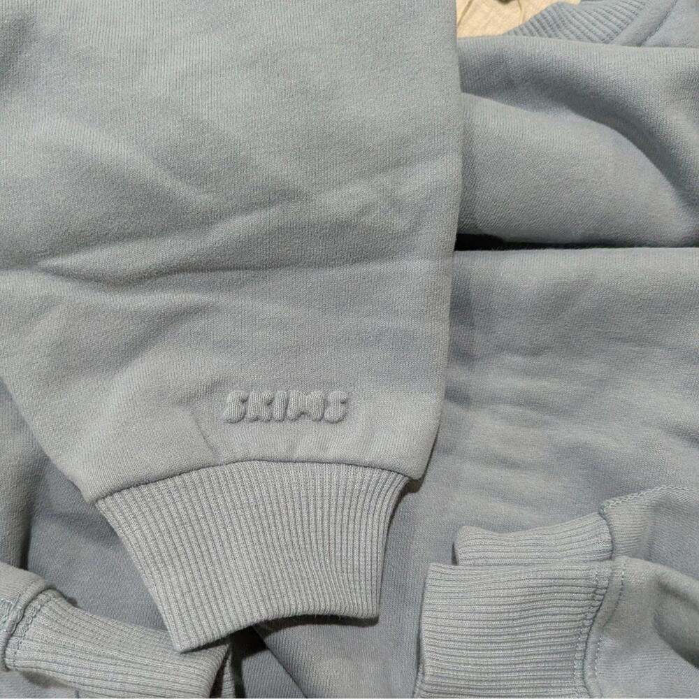 SKIMS Cotton Fleece Classic Crew Sweatshirt Women's Small Slate Blue NWT - Picture 4 of 8